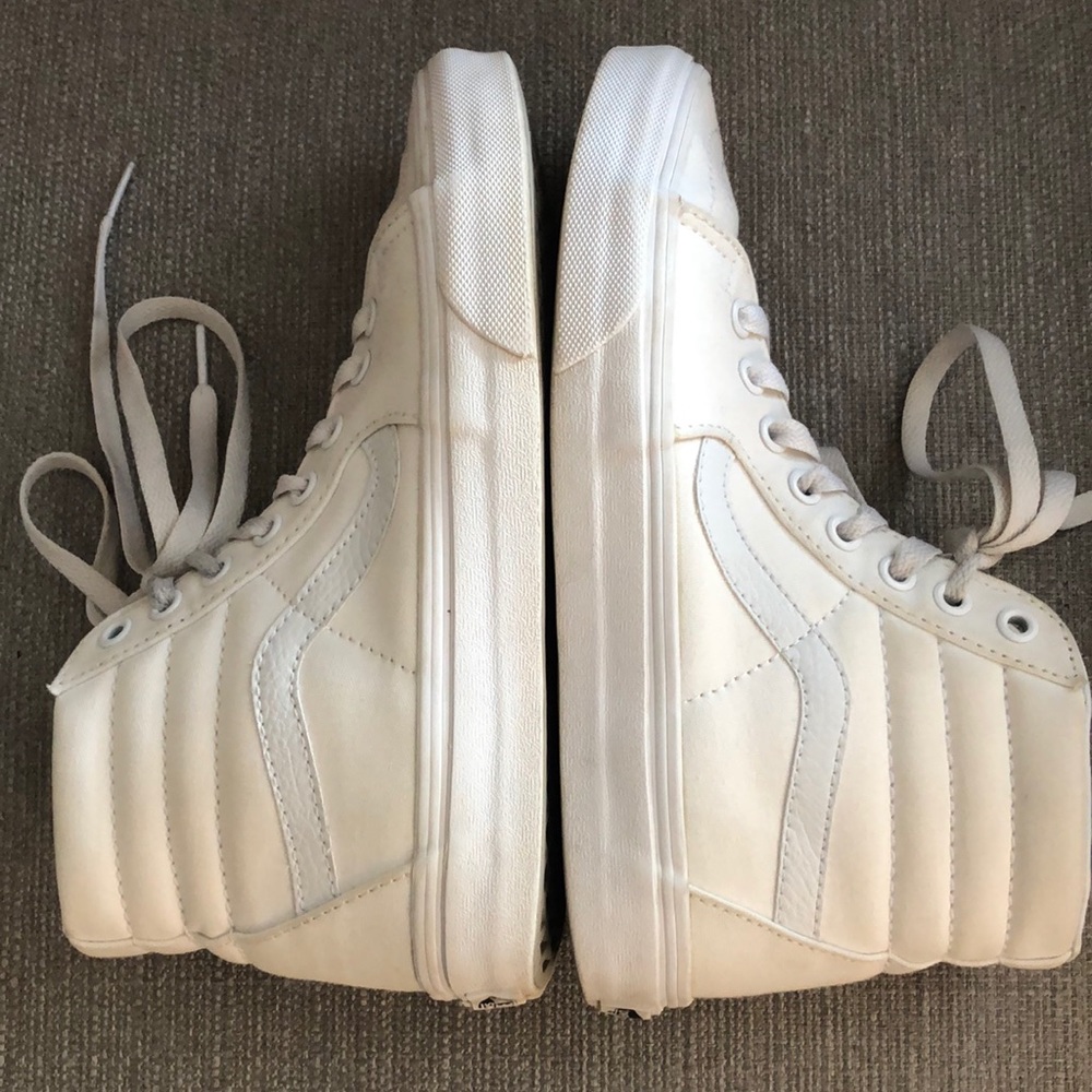 Vans Size 7.5 W/6.0 M